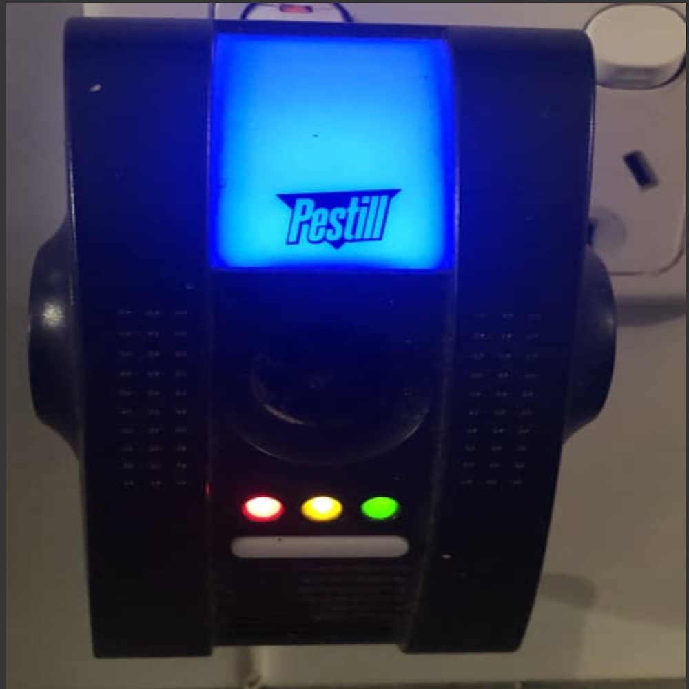 Multifunction ElectroSonic Pest Repeller: image 3