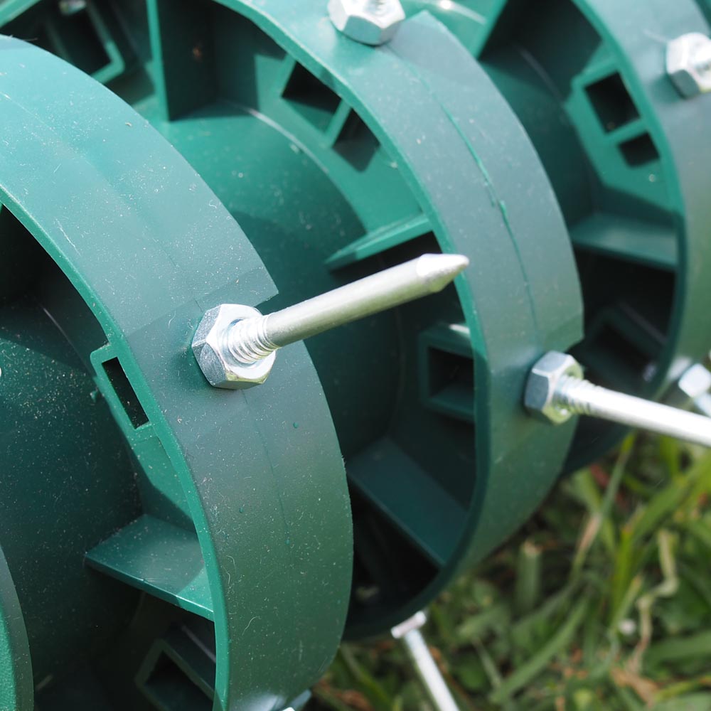 Rolling Aerator: image 2