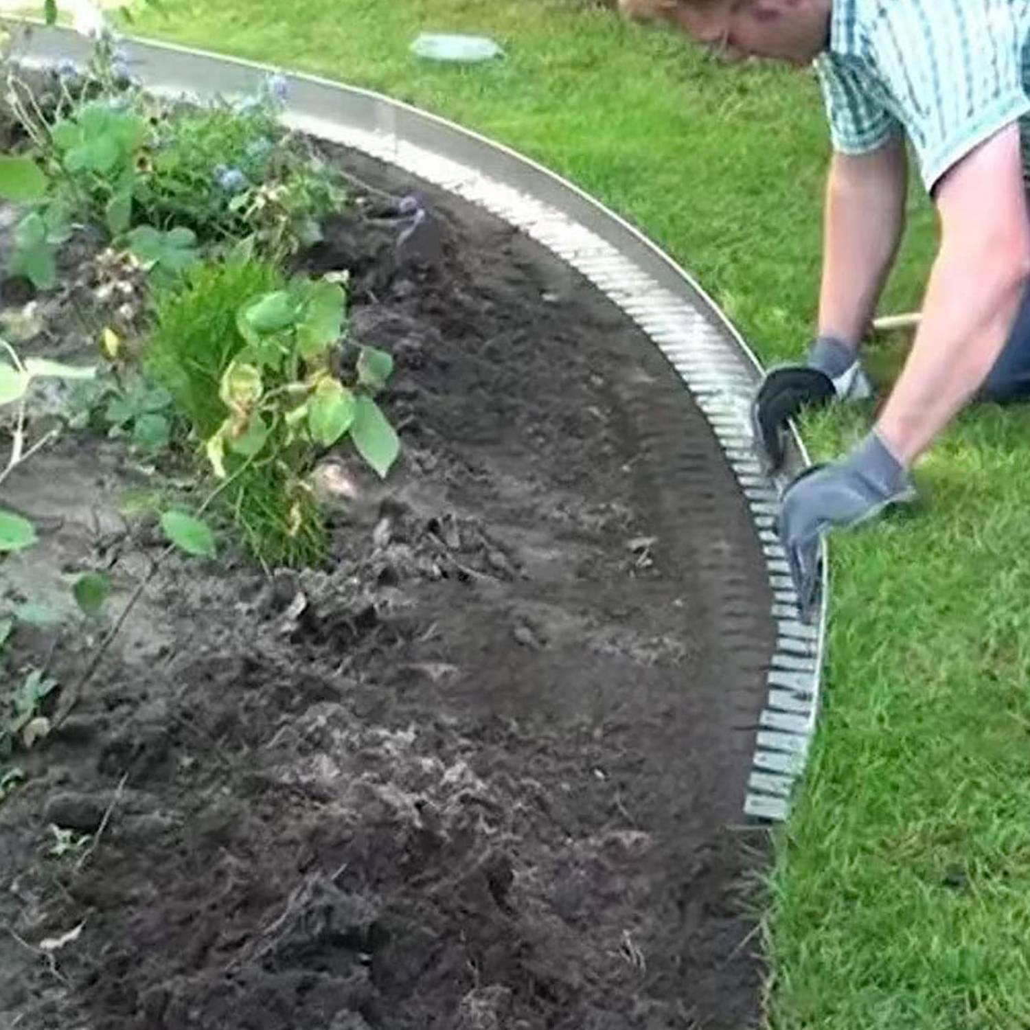 Stainless Steel Garden Edge - 50mm Face Height (per m): image 2